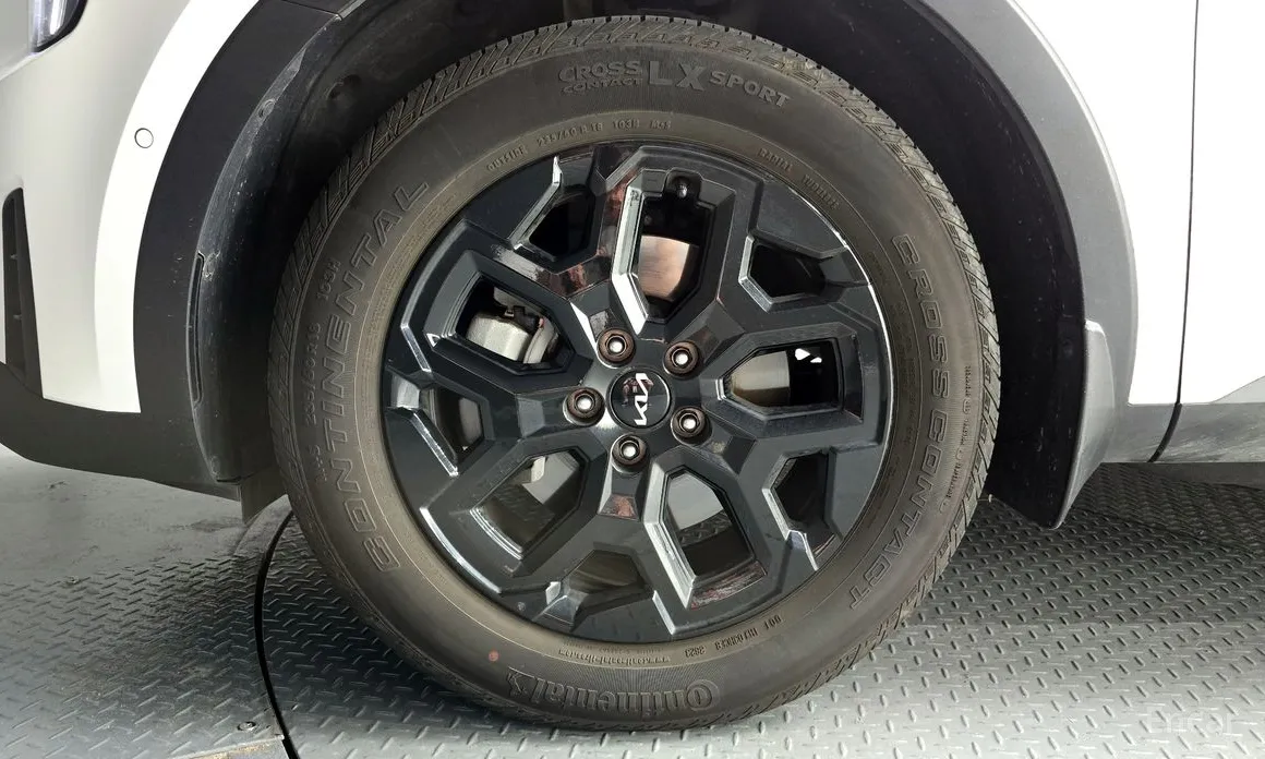 Фото 5 - Kia Sorento