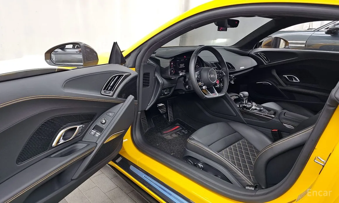 Фото 10 - Audi R8