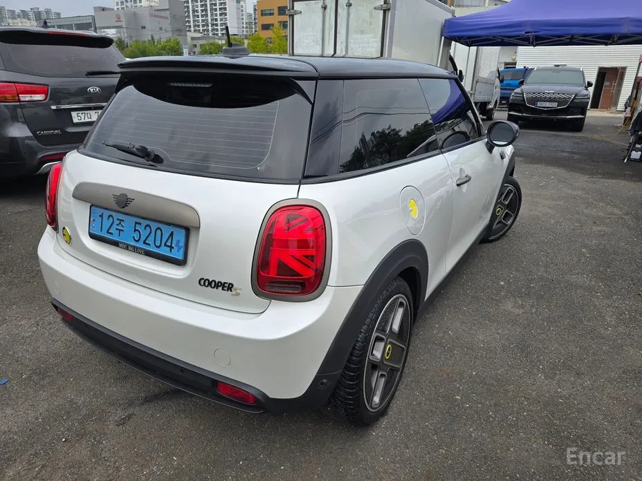 Фото 2 - Mini Cooper