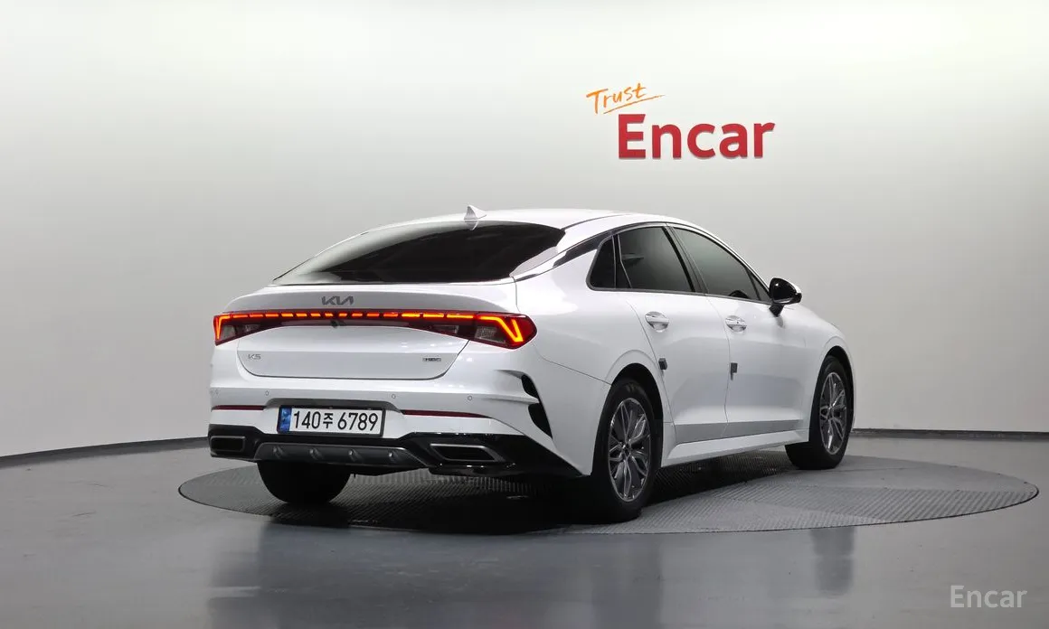 Фото 2 - Kia K5