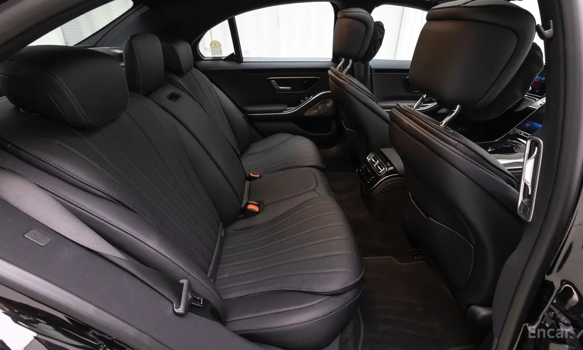 Фото 19 - Mercedes-Benz S-Class