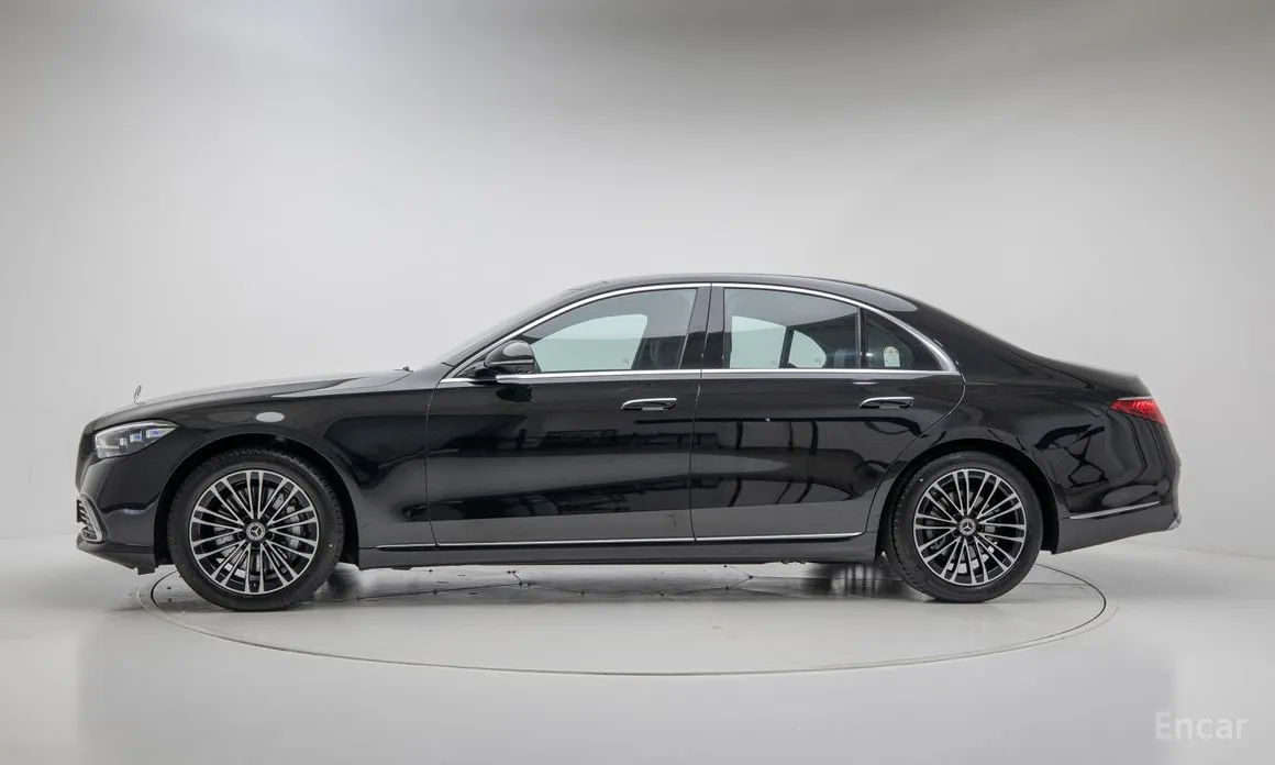 Фото 8 - Mercedes-Benz S-Class