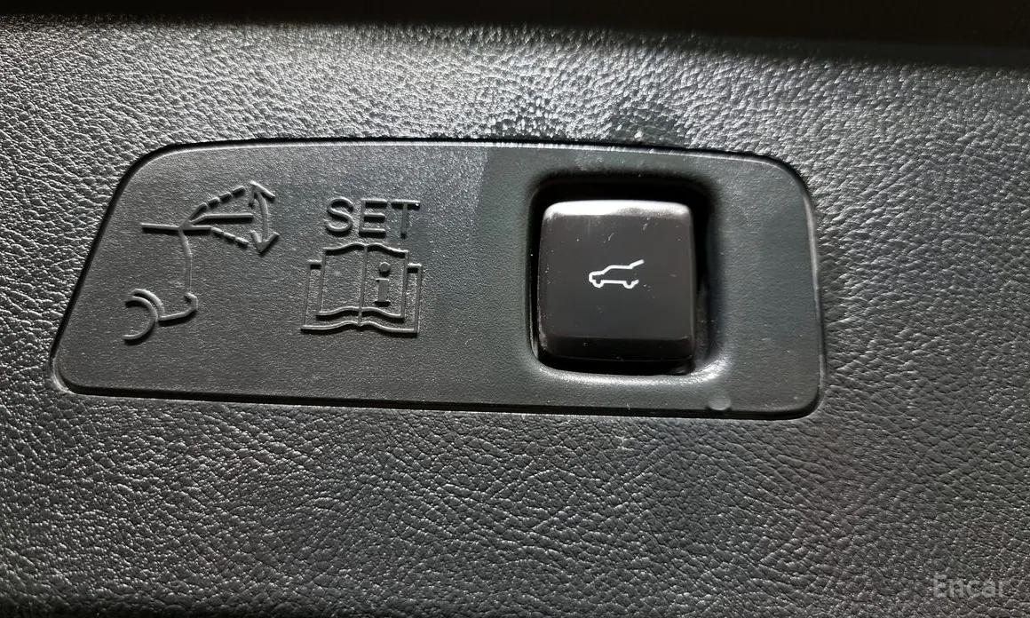 Фото 18 - Lincoln Corsair