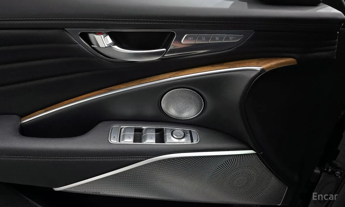 Фото 17 - Kia K9