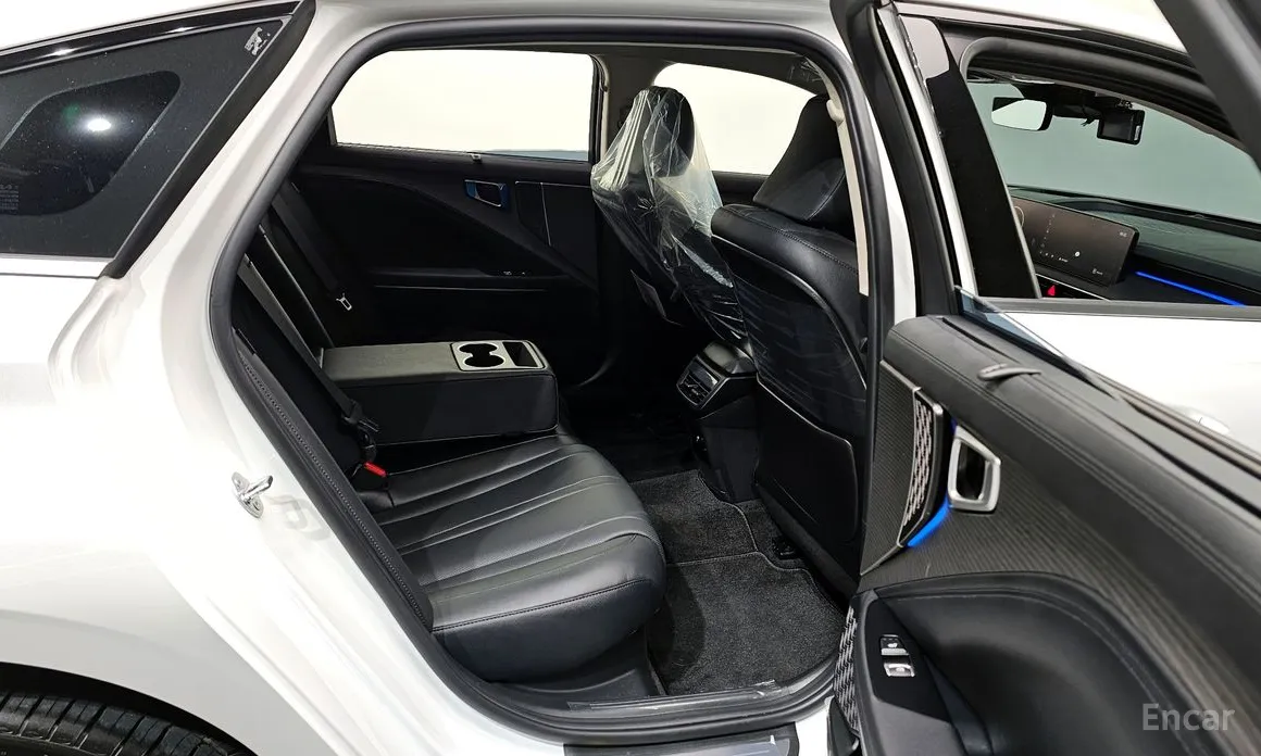 Фото 12 - Kia K8