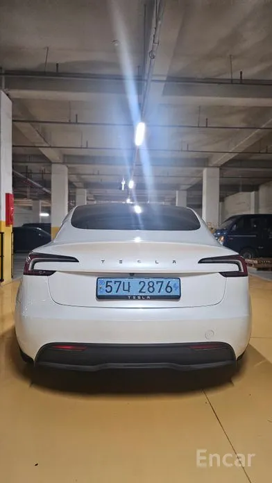 Фото 4 - Tesla Model 3