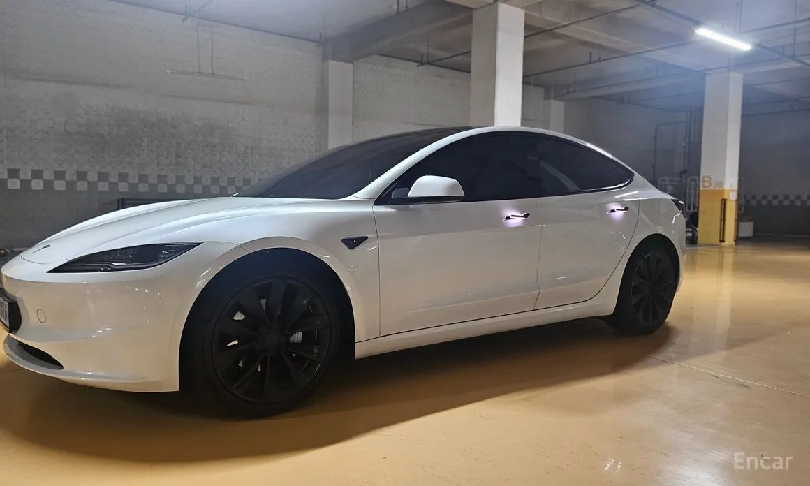 Фото 8 - Tesla Model 3