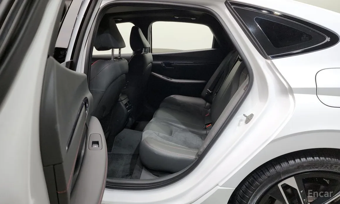 Фото 11 - Hyundai Sonata