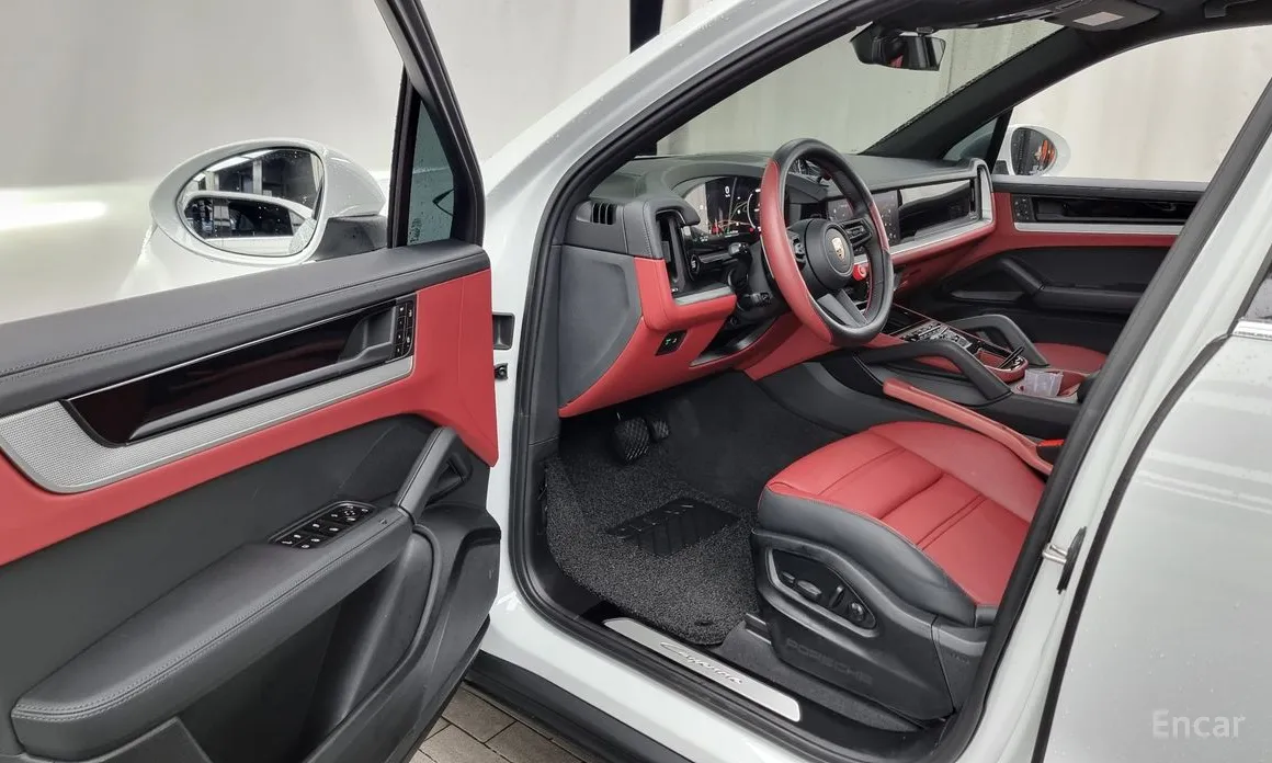 Фото 10 - Porsche Cayenne