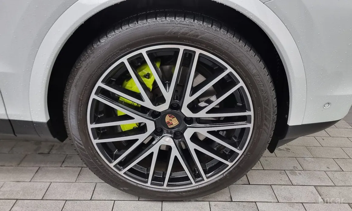 Фото 5 - Porsche Cayenne