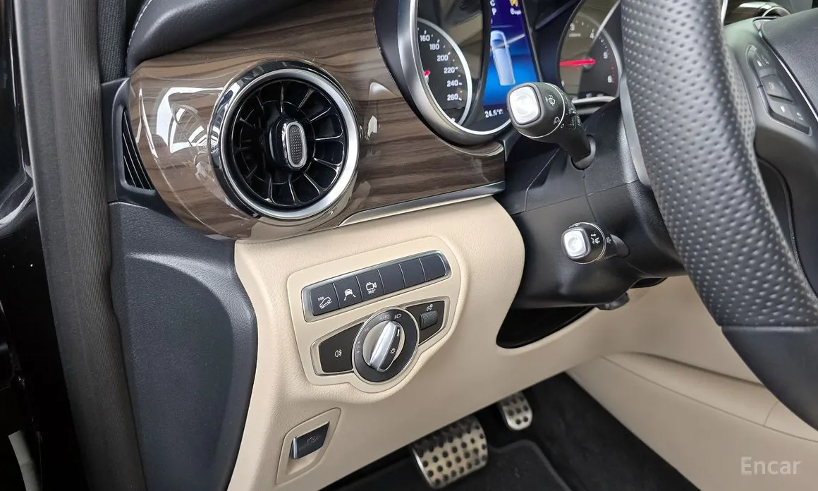 Фото 20 - Mercedes-Benz V-Class