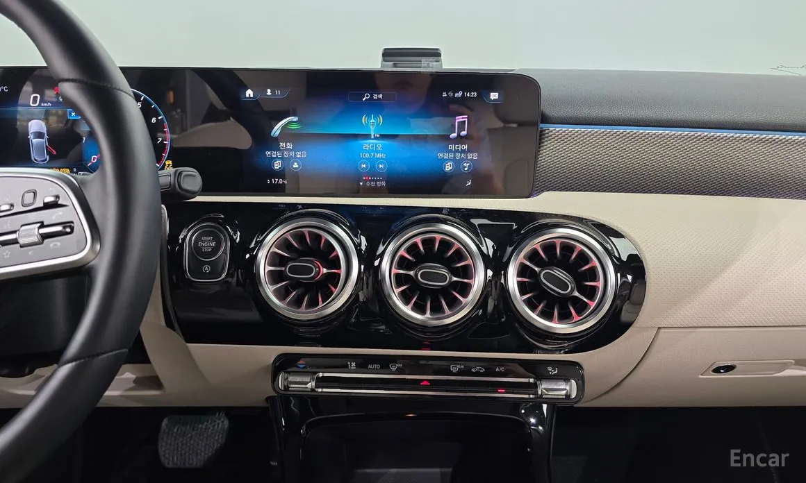 Фото 15 - Mercedes-Benz A-Class