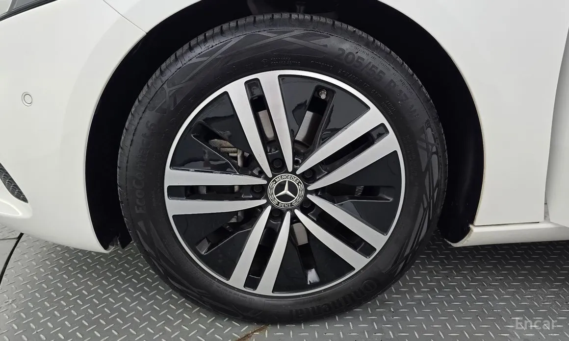 Фото 5 - Mercedes-Benz A-Class