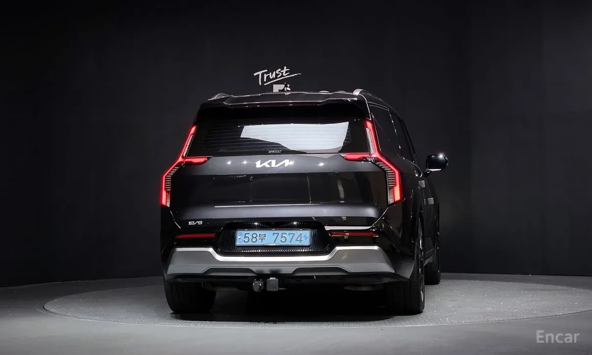 Фото 4 - Kia EV9