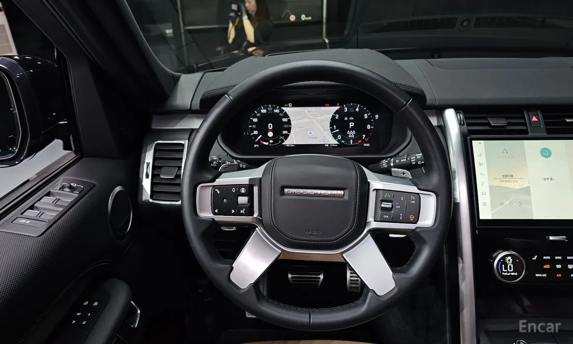 Фото 13 - Land Rover Discovery