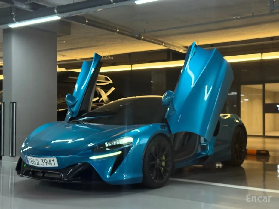 Фото 3 - McLaren Artura