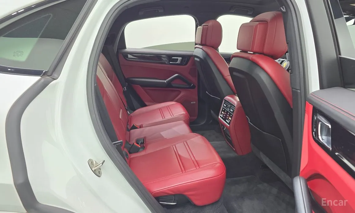 Фото 12 - Porsche Cayenne