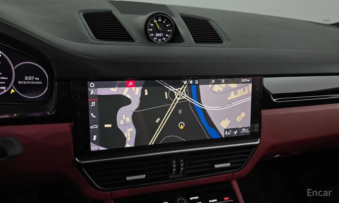 Фото 14 - Porsche Cayenne