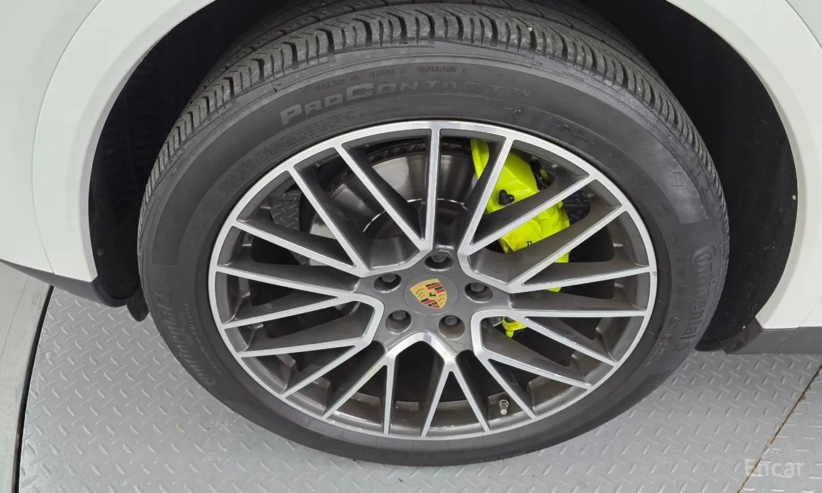 Фото 5 - Porsche Cayenne