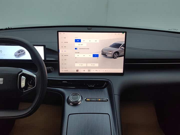 Фото 13 - Geely Galaxy E5