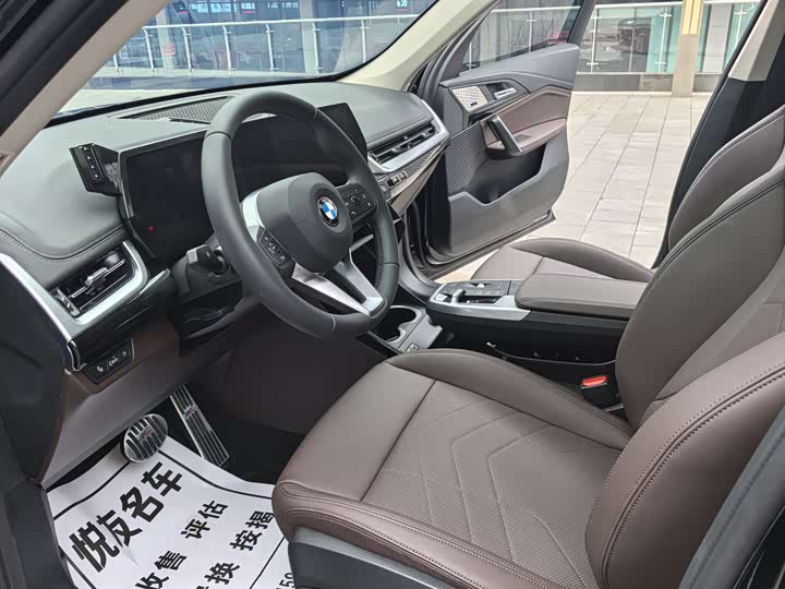 Фото 13 - BMW X1