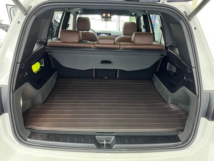 Фото 16 - Mercedes-Benz GLB-Class