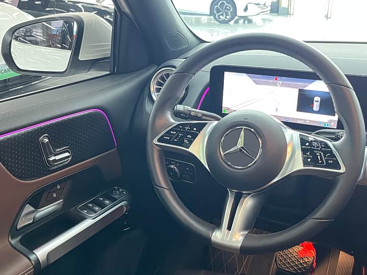 Фото 20 - Mercedes-Benz GLB-Class