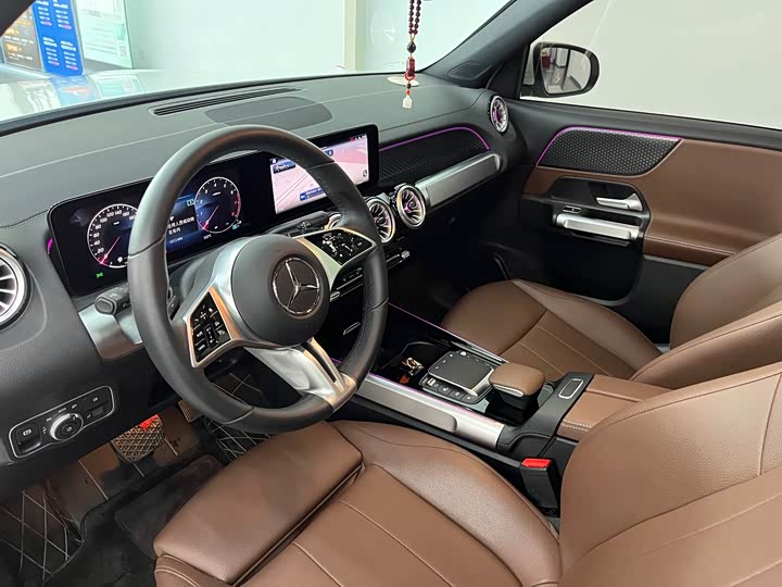 Фото 8 - Mercedes-Benz GLB-Class