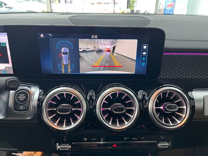 Фото 9 - Mercedes-Benz GLB-Class