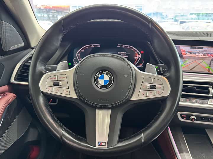 Фото 16 - BMW X5