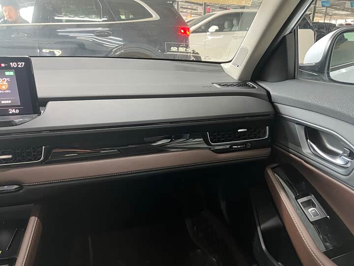 Фото 11 - Honda Inspire Hybrid