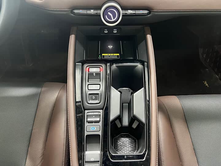 Фото 15 - Honda Inspire Hybrid