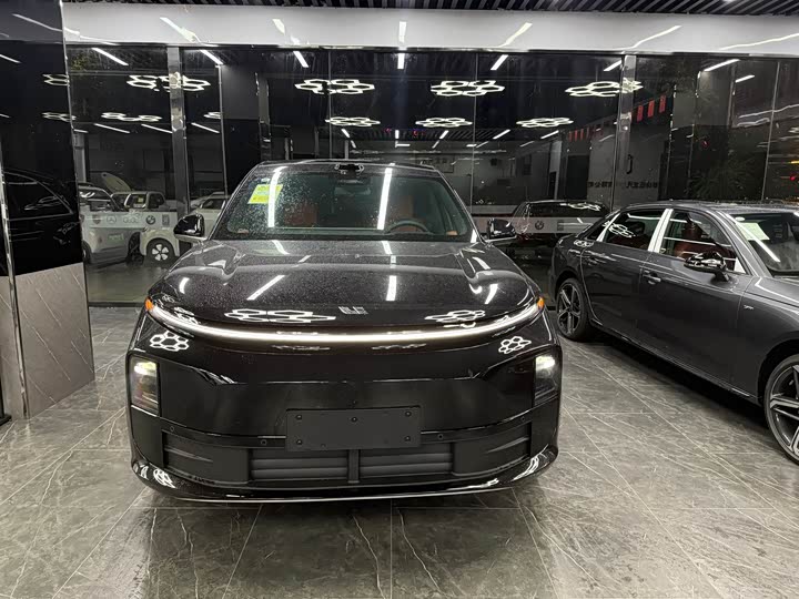 Фото 3 - LiXiang L6