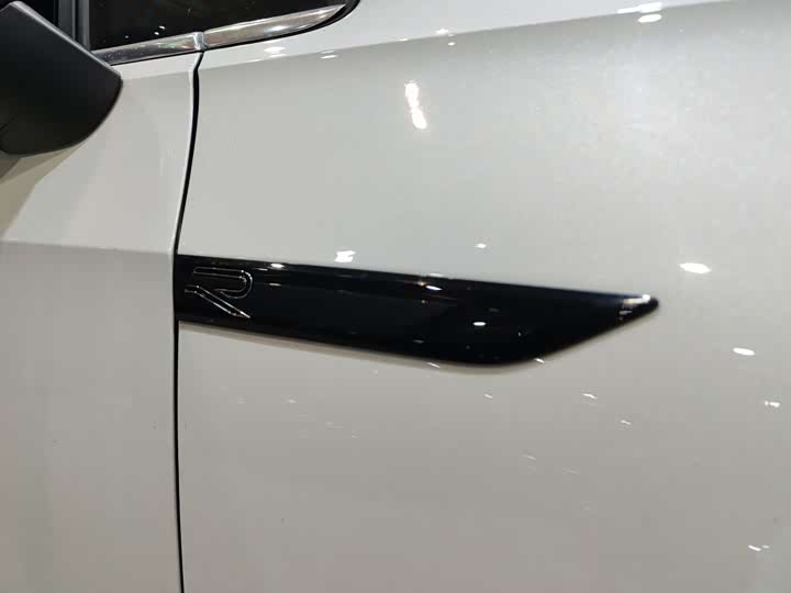 Фото 18 - Volkswagen Golf