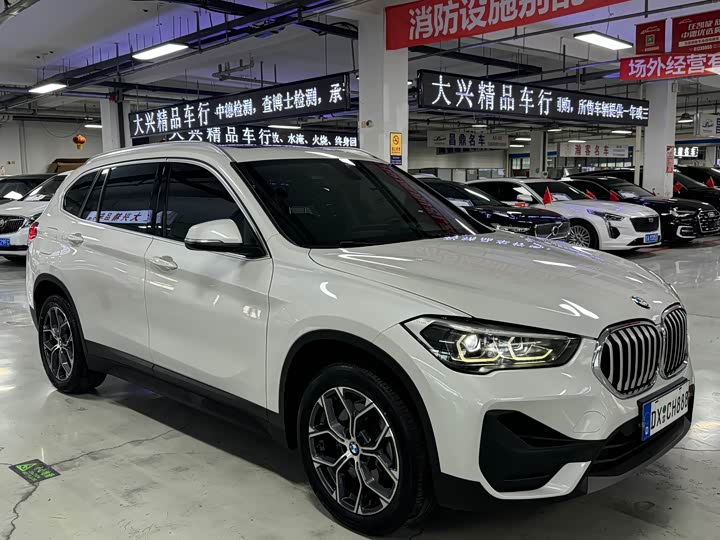 Фото 3 - BMW X1