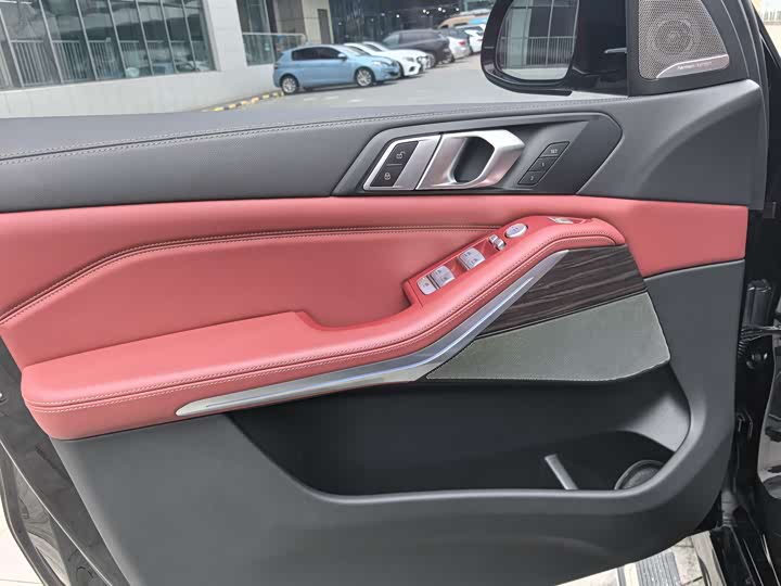 Фото 14 - BMW X5