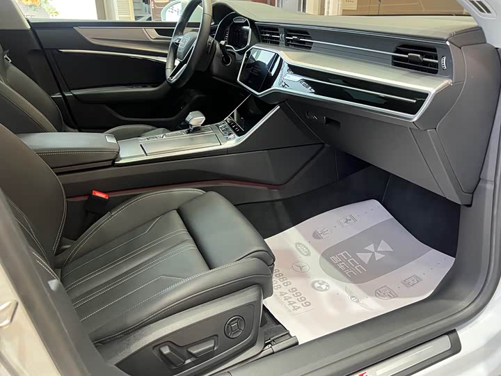 Фото 19 - Audi A7