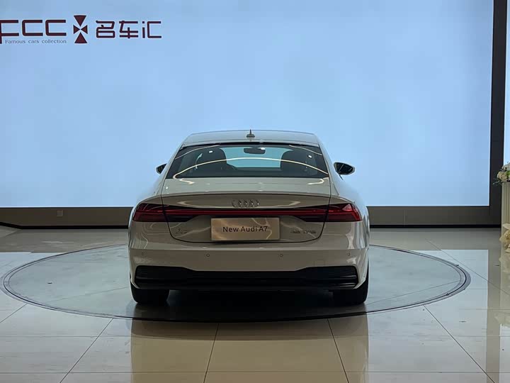 Фото 6 - Audi A7