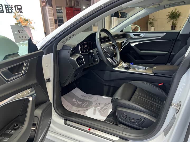 Фото 8 - Audi A7