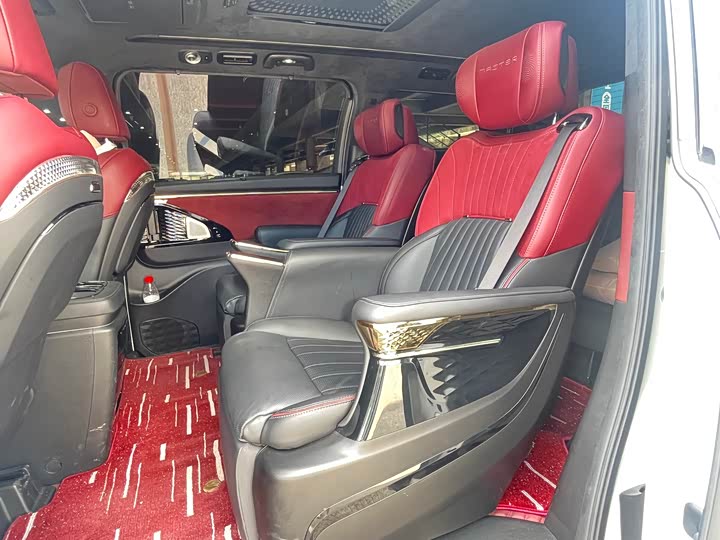 Фото 11 - GAC Trumpchi M8