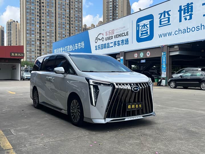 Фото 3 - GAC Trumpchi M8