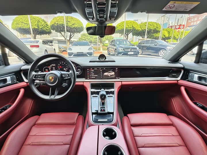 Фото 6 - Porsche Panamera