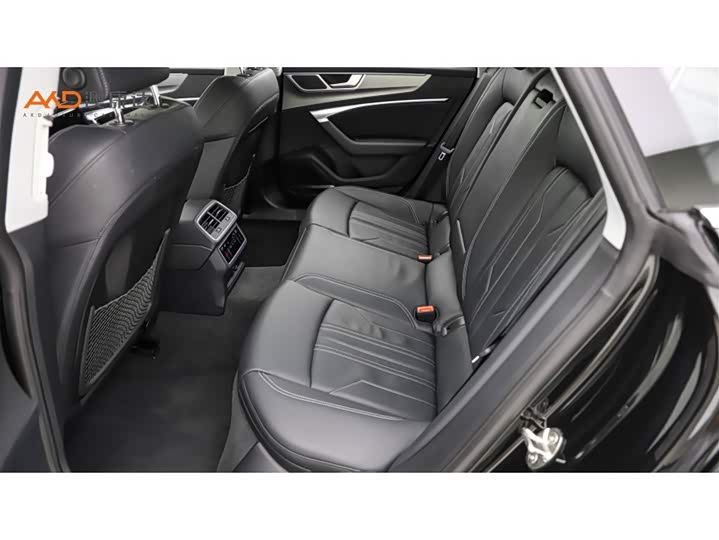 Фото 7 - Audi A7