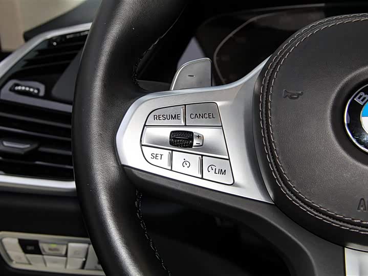 Фото 22 - BMW X5