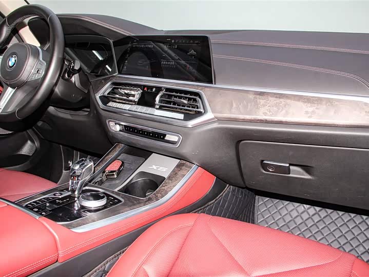 Фото 24 - BMW X5