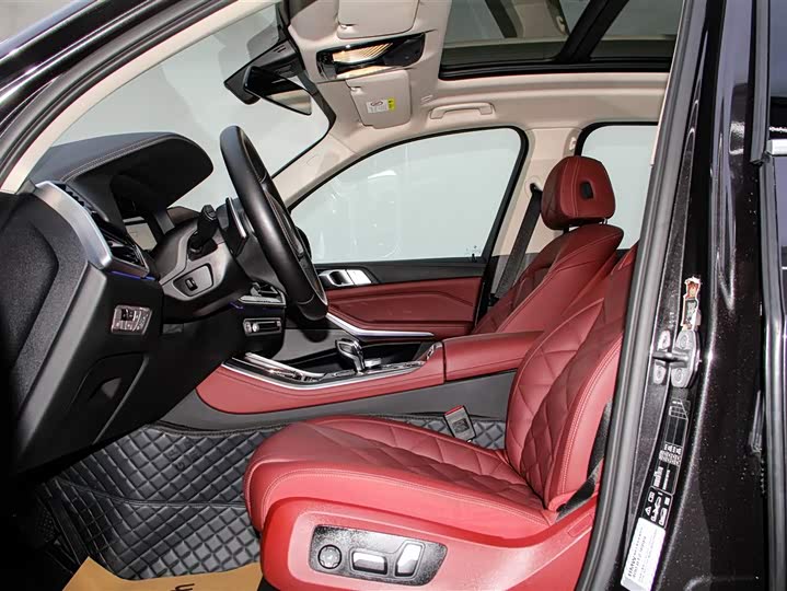 Фото 25 - BMW X5