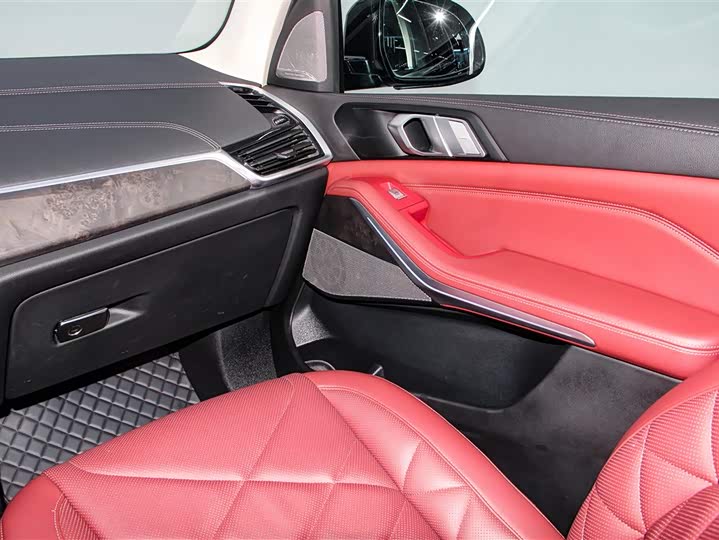 Фото 32 - BMW X5