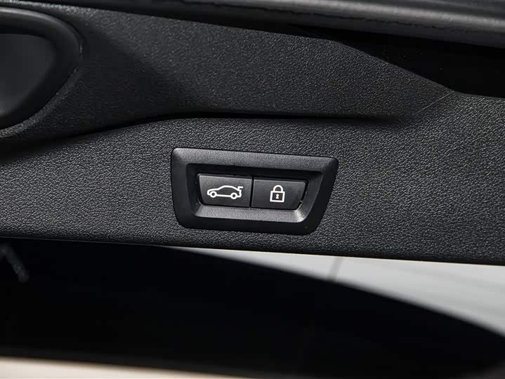 Фото 33 - BMW X5