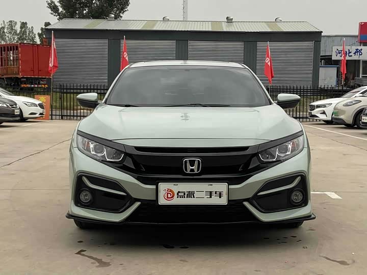 Фото 2 - Honda Civic