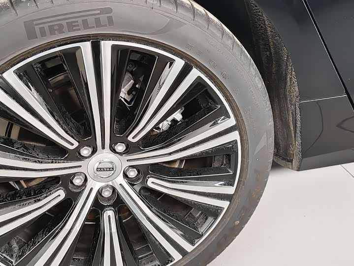 Фото 12 - Volvo S90